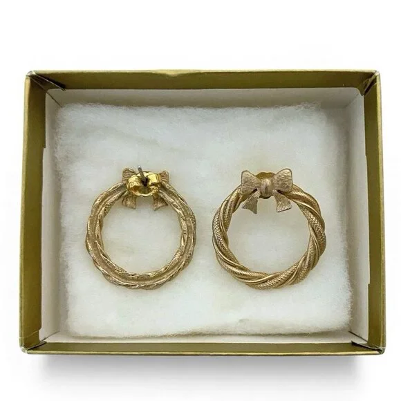 Avon Vintage Fashion Accents Festive Circlet Holiday Christmas Wreath Earrings - Picture 5 of 7